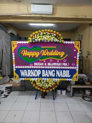 Papan Bunga di Sawah Lama